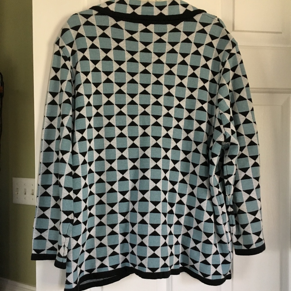Sweater - Picture 5 of 5